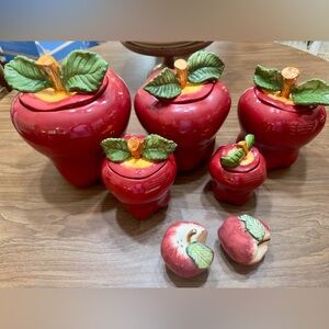 Apple-Themed Ceramic Canister Set - Red